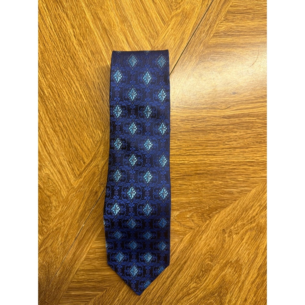 Jos A Bank‎ Reserve Men's Silk Blue Medallion Tie
